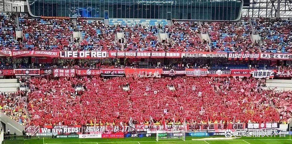 中甲联赛第八轮综述——“晋级”争夺白热化 成都率先“出线” 中甲联赛第八轮综述——“晋级”争夺白热化 成都率先“出线”